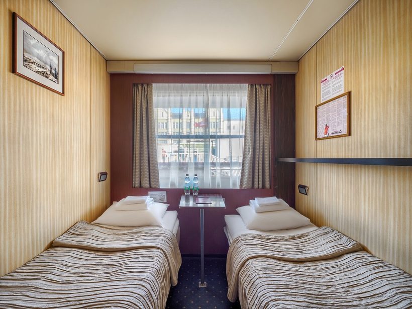 Каюта «Полулюкс» теплохода «Лев Толстой»